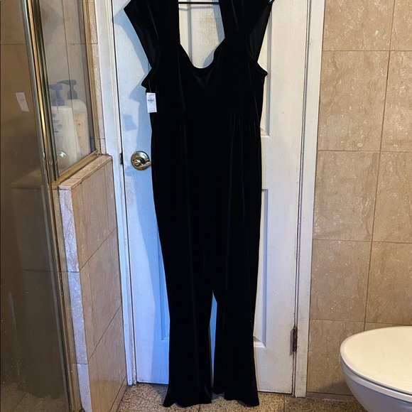 Pants - Old Navy Velour Jumpsuit Black Plus Size XXL